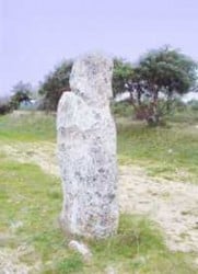 foto de menhir antiguo